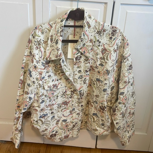 Women’s Jacket - Picture 1 of 2